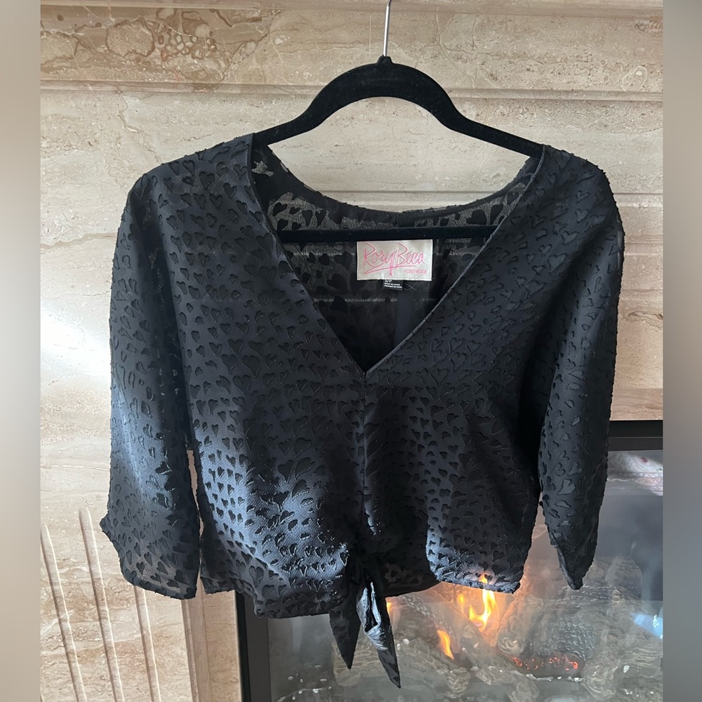 Black sleeve blouse